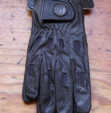 Black Horse Leather Gloves