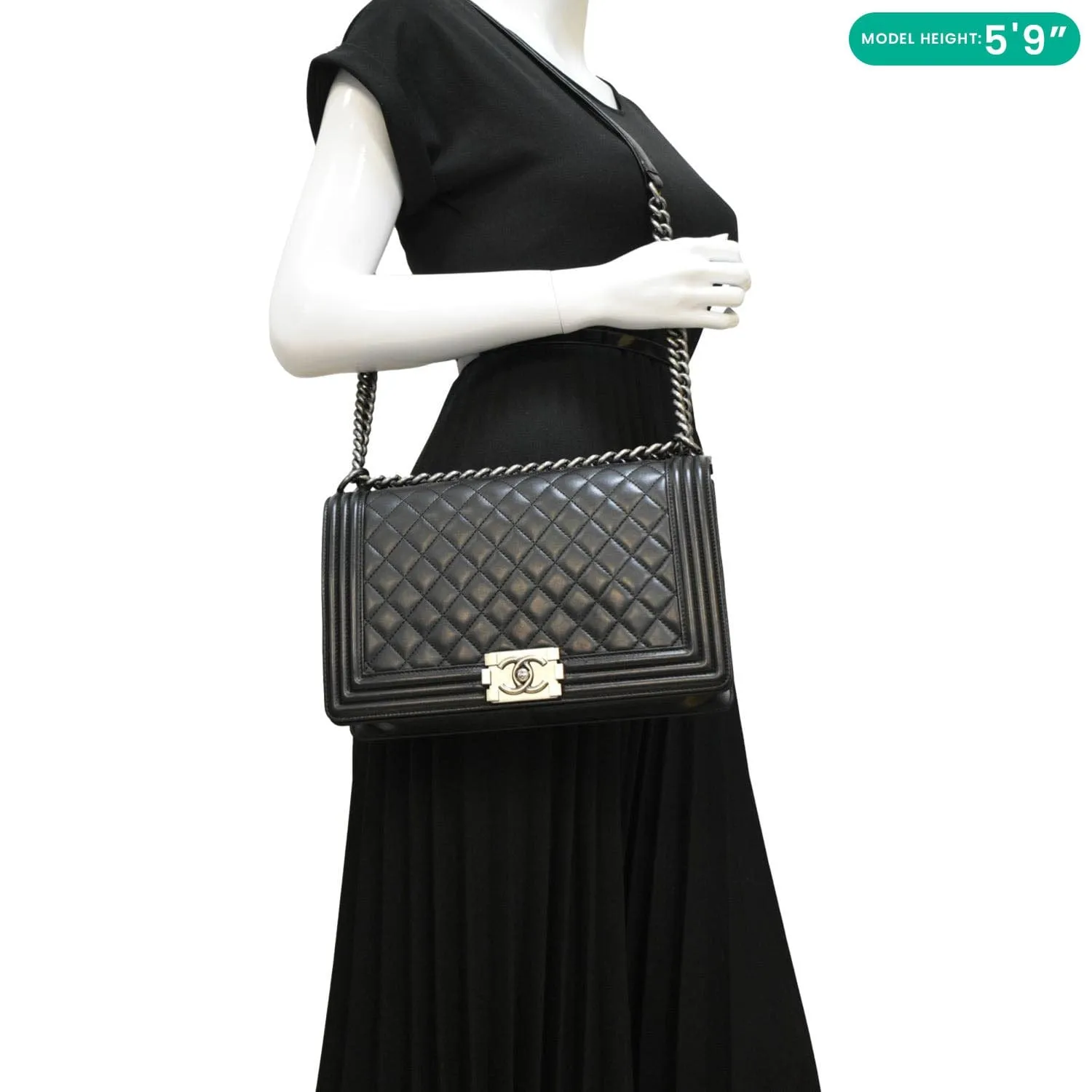 CHANEL Boy Flap Medium Quilted Leather Shoulder Bag Black