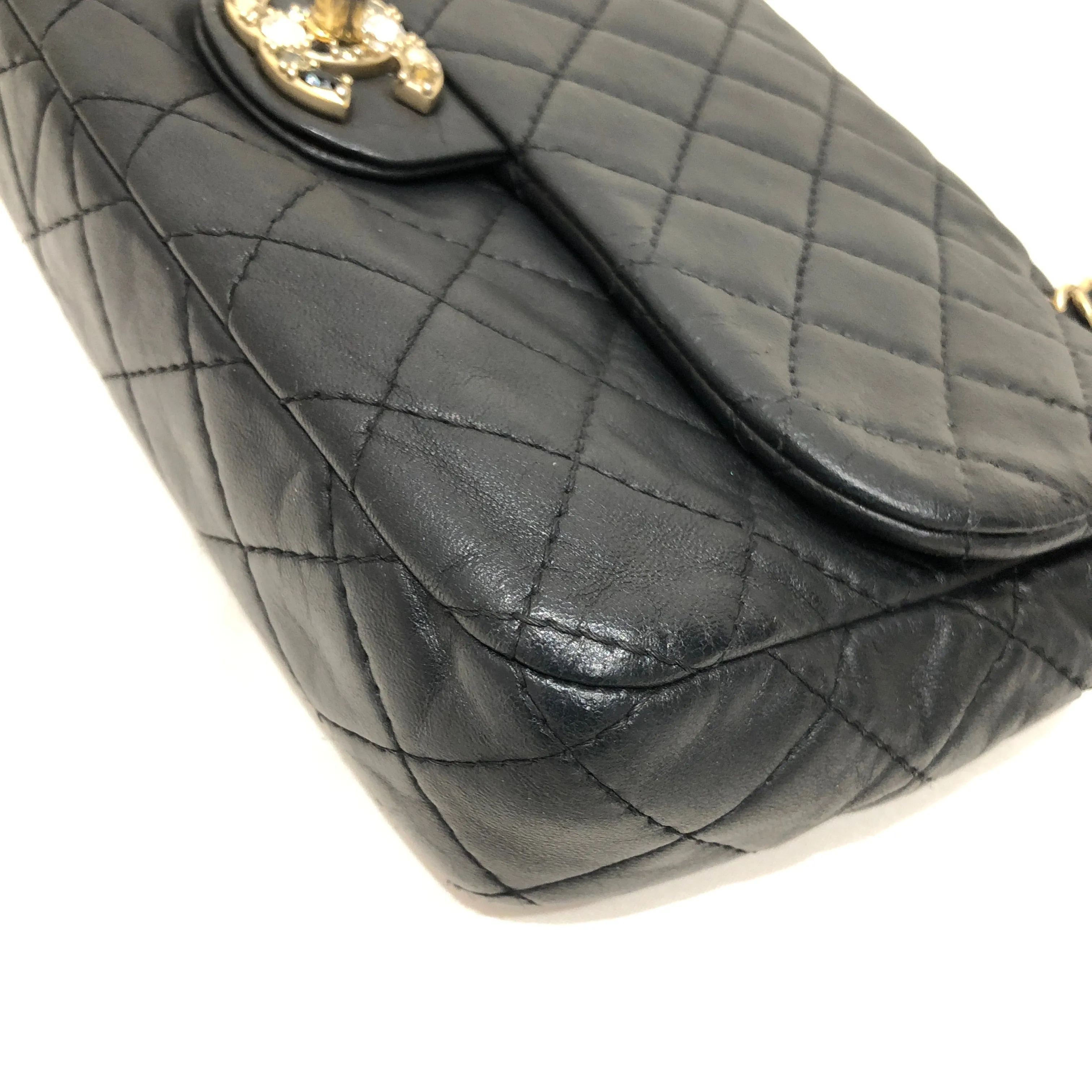 Chanel Quilted Black Leather Gem Logo Closure Classic Flap Shoulder Bag Sku# 83284