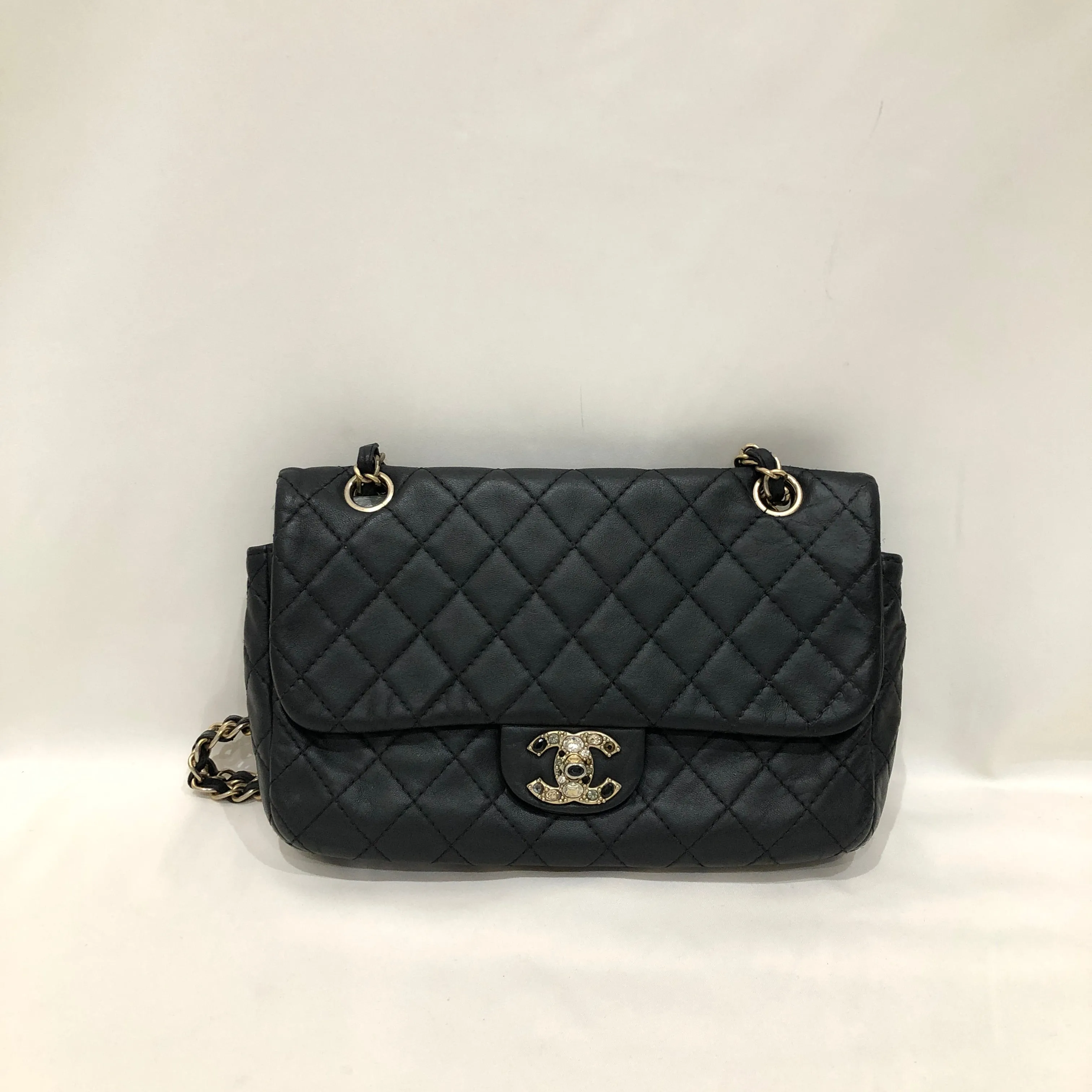 Chanel Quilted Black Leather Gem Logo Closure Classic Flap Shoulder Bag Sku# 83284