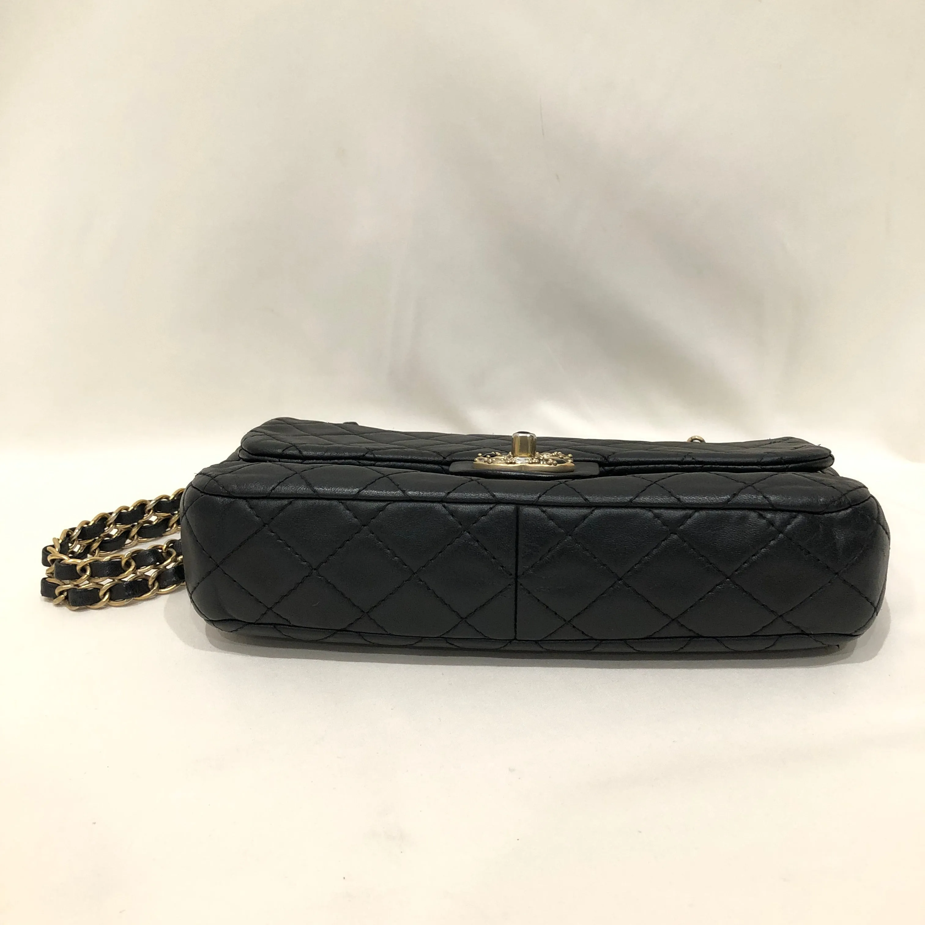 Chanel Quilted Black Leather Gem Logo Closure Classic Flap Shoulder Bag Sku# 83284