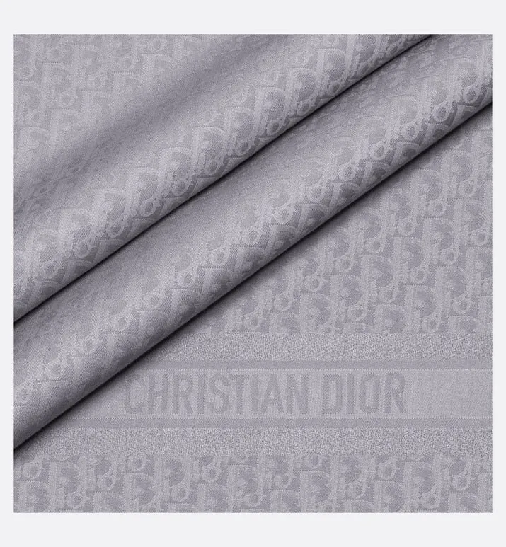D-Oblique Shawl • Gray Wool, Silk and Cashmere