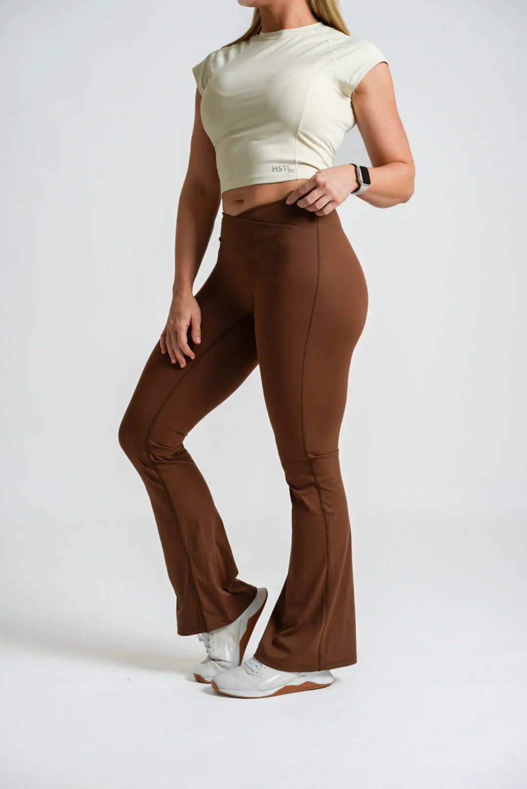 Evolve Crossover Flared Leggings