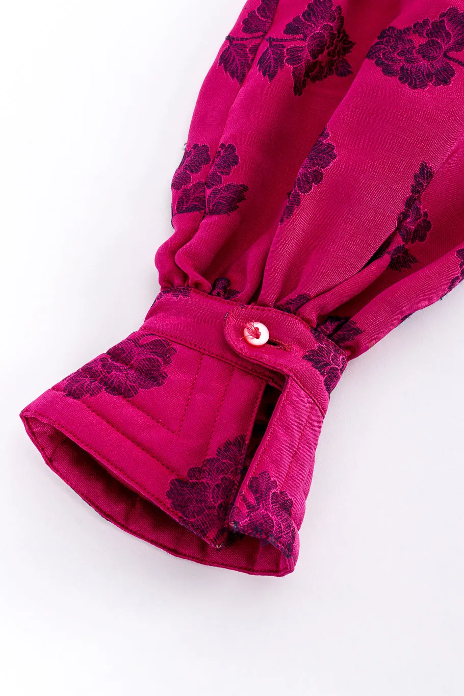 Floral Quilted Dagger Collar Blouse