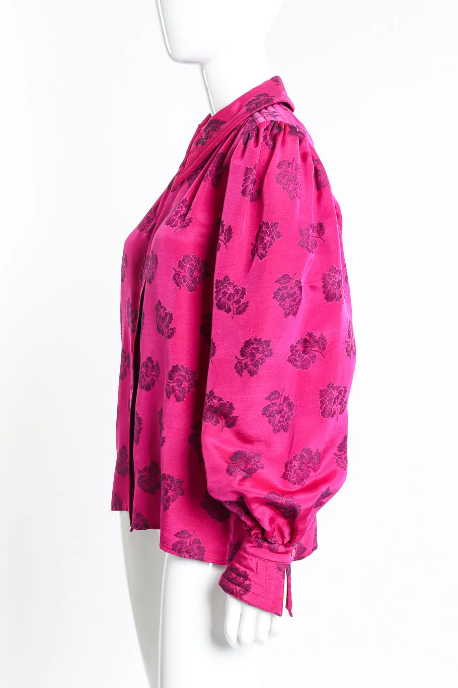 Floral Quilted Dagger Collar Blouse