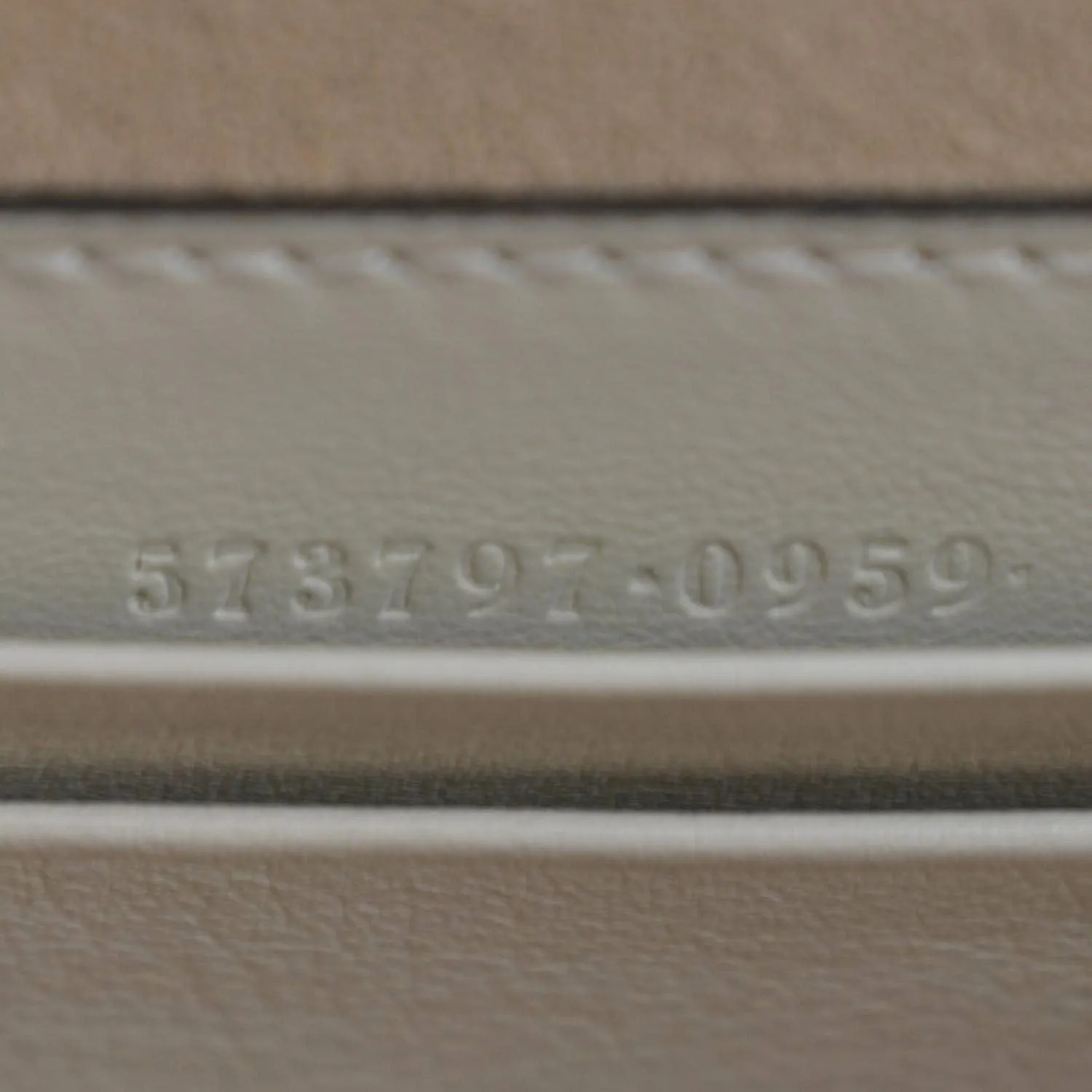 GUCCI Rajah Mini Leather Chain Shoulder Bag White 573797