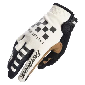 Hot Wheels Speed Style Glove - White/Black