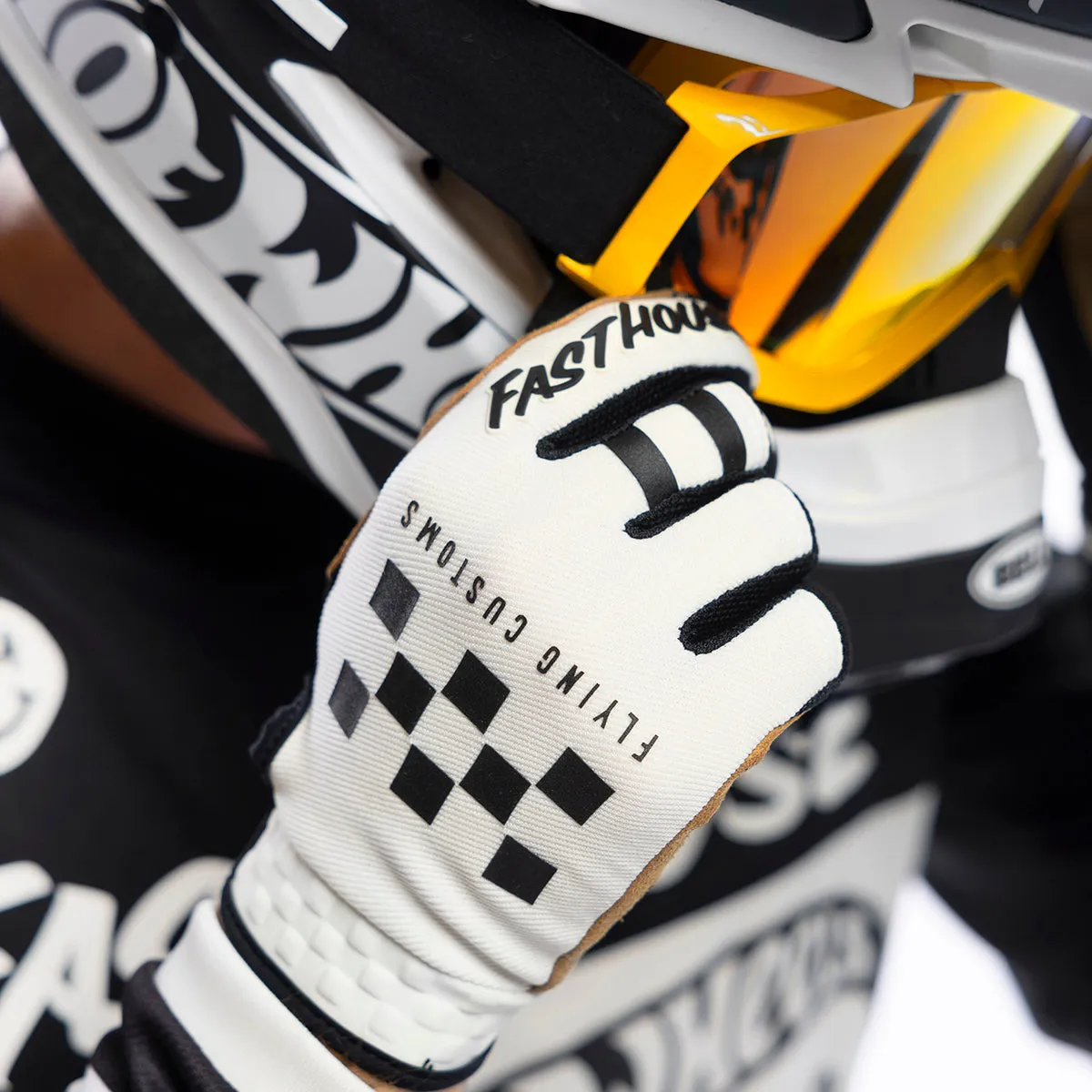 Hot Wheels Speed Style Glove - White/Black