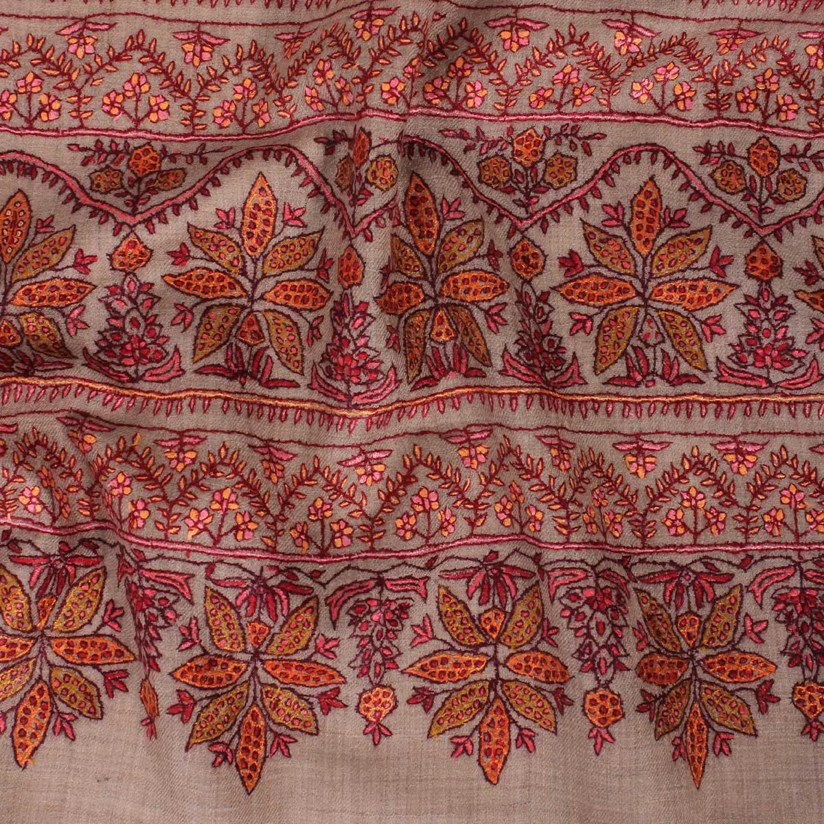 Khudrang base Sangeen design sozni Embroidered Jamawar Pashmina Shawl