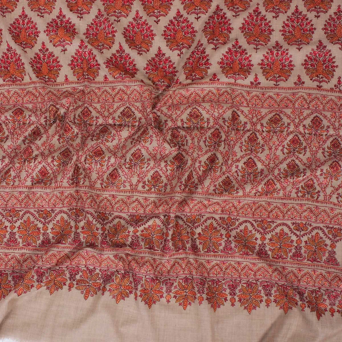Khudrang base Sangeen design sozni Embroidered Jamawar Pashmina Shawl