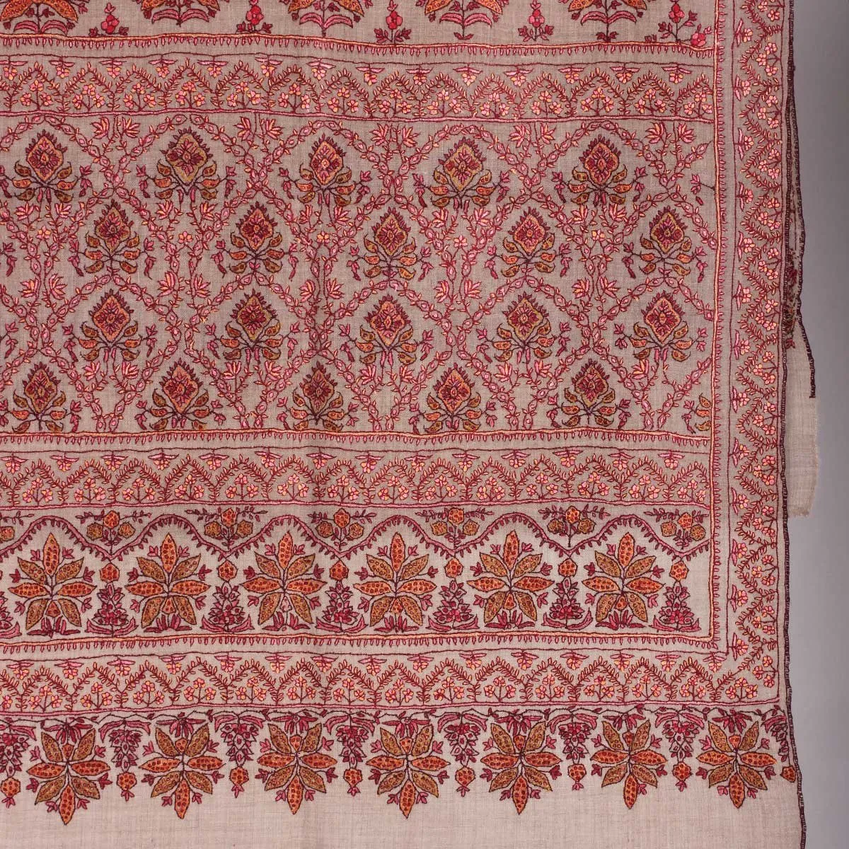Khudrang base Sangeen design sozni Embroidered Jamawar Pashmina Shawl