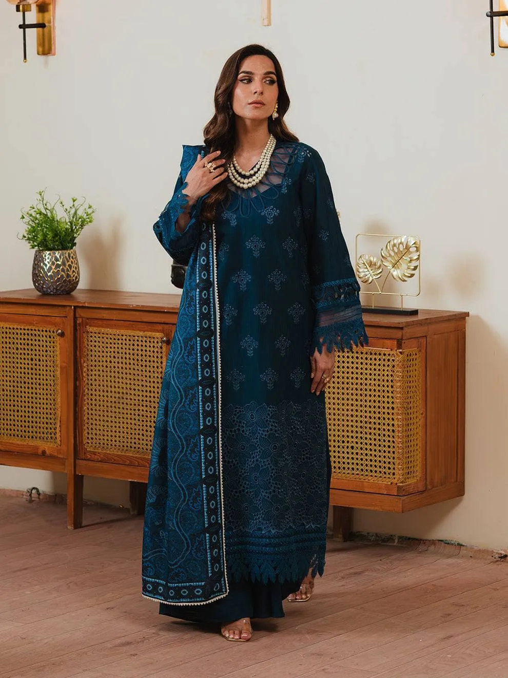 Mahnur Khaddar Silk Wool Shawls