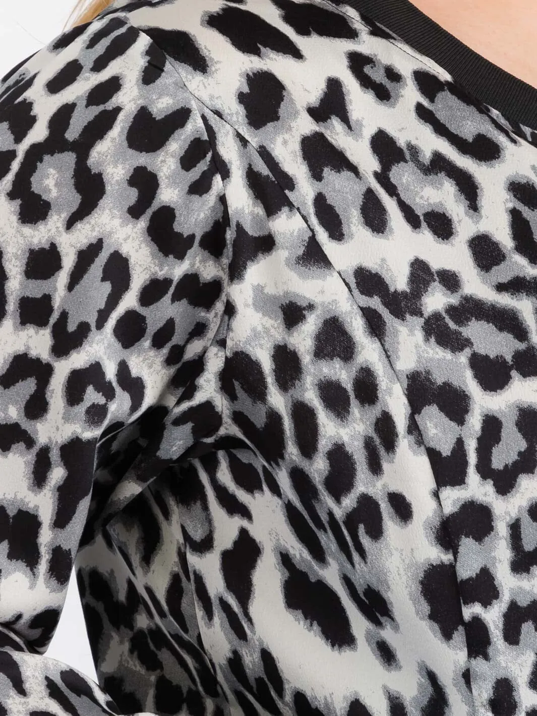 PLUS SIZE LONG SLEEVE ZIPPER CLOSURE ANIMAL PRINT JACKET