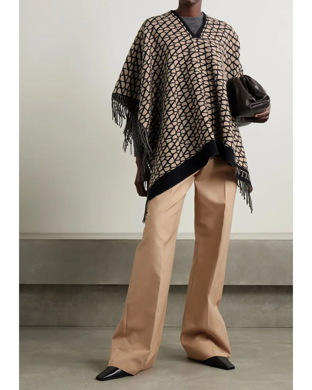 Poncho in Beige and Black