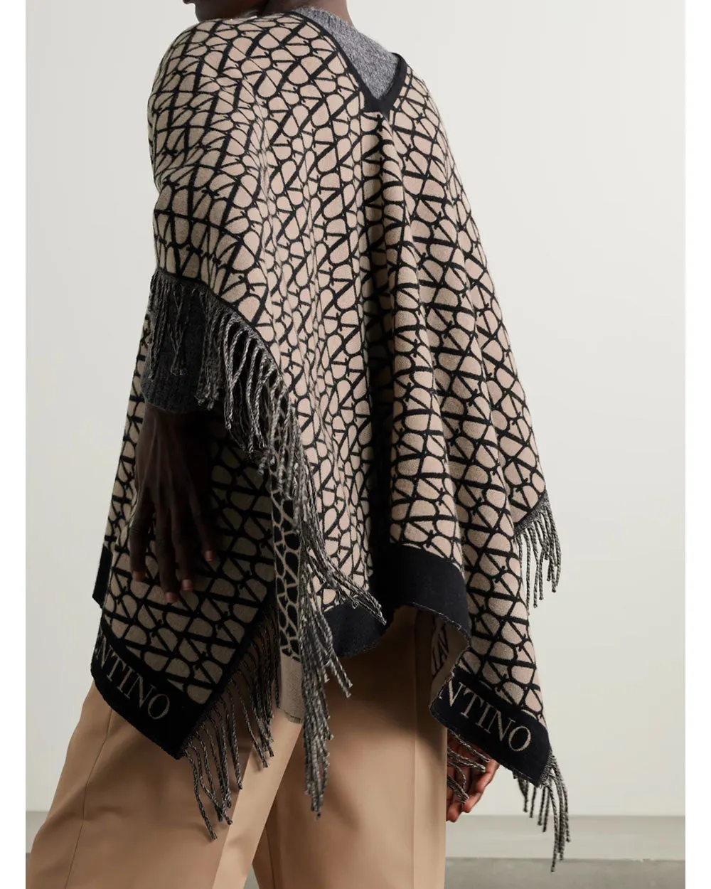 Poncho in Beige and Black