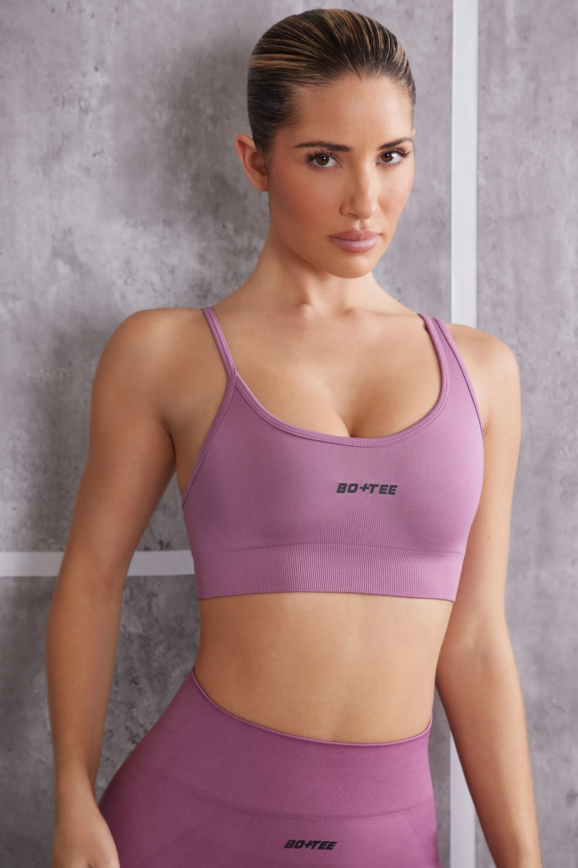 Stretch - Asymmetric Sports Bra in Mauve