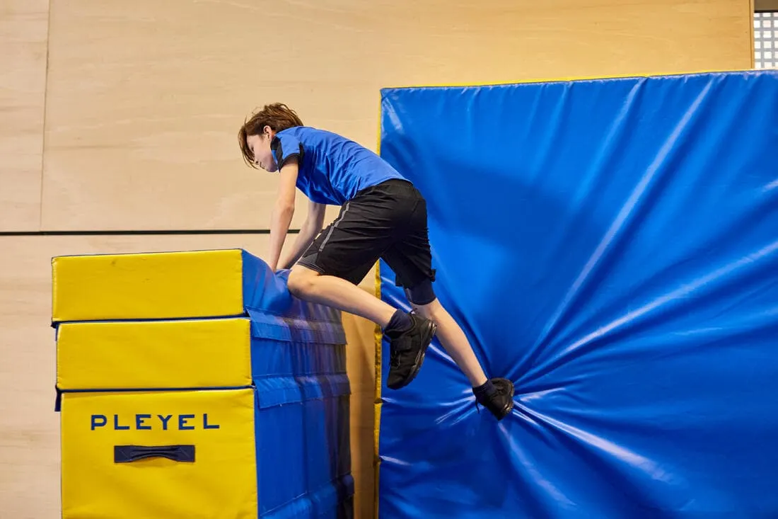 T-shirt respirant et technique, S900 garçon GYM ENFANT
