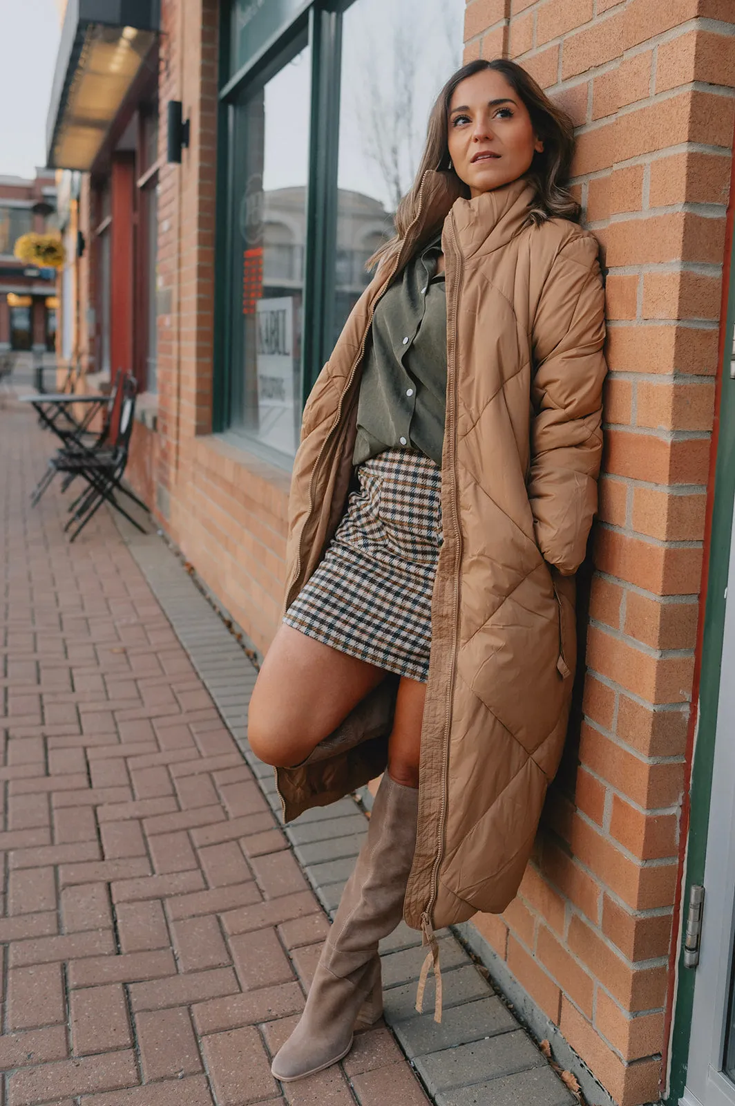 The Bomina Puffer Long Jacket 2.0 - Tiger's Eye - PLUS