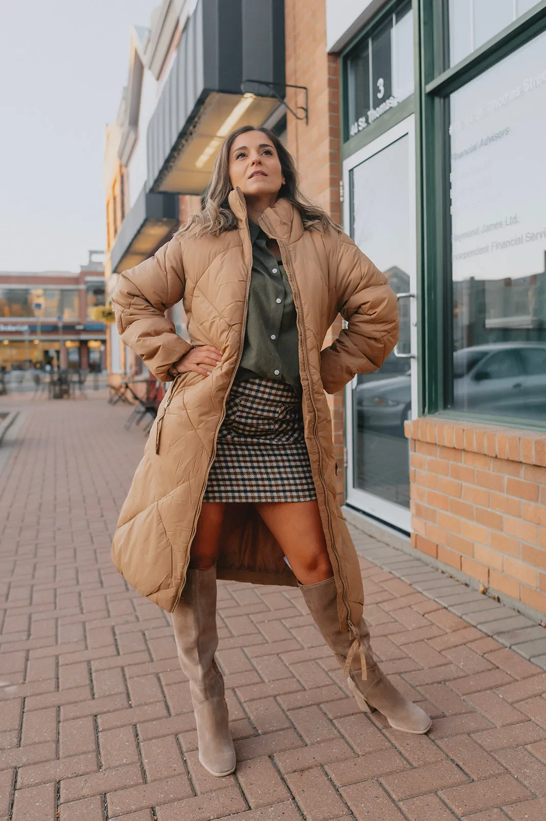 The Bomina Puffer Long Jacket 2.0 - Tiger's Eye - PLUS