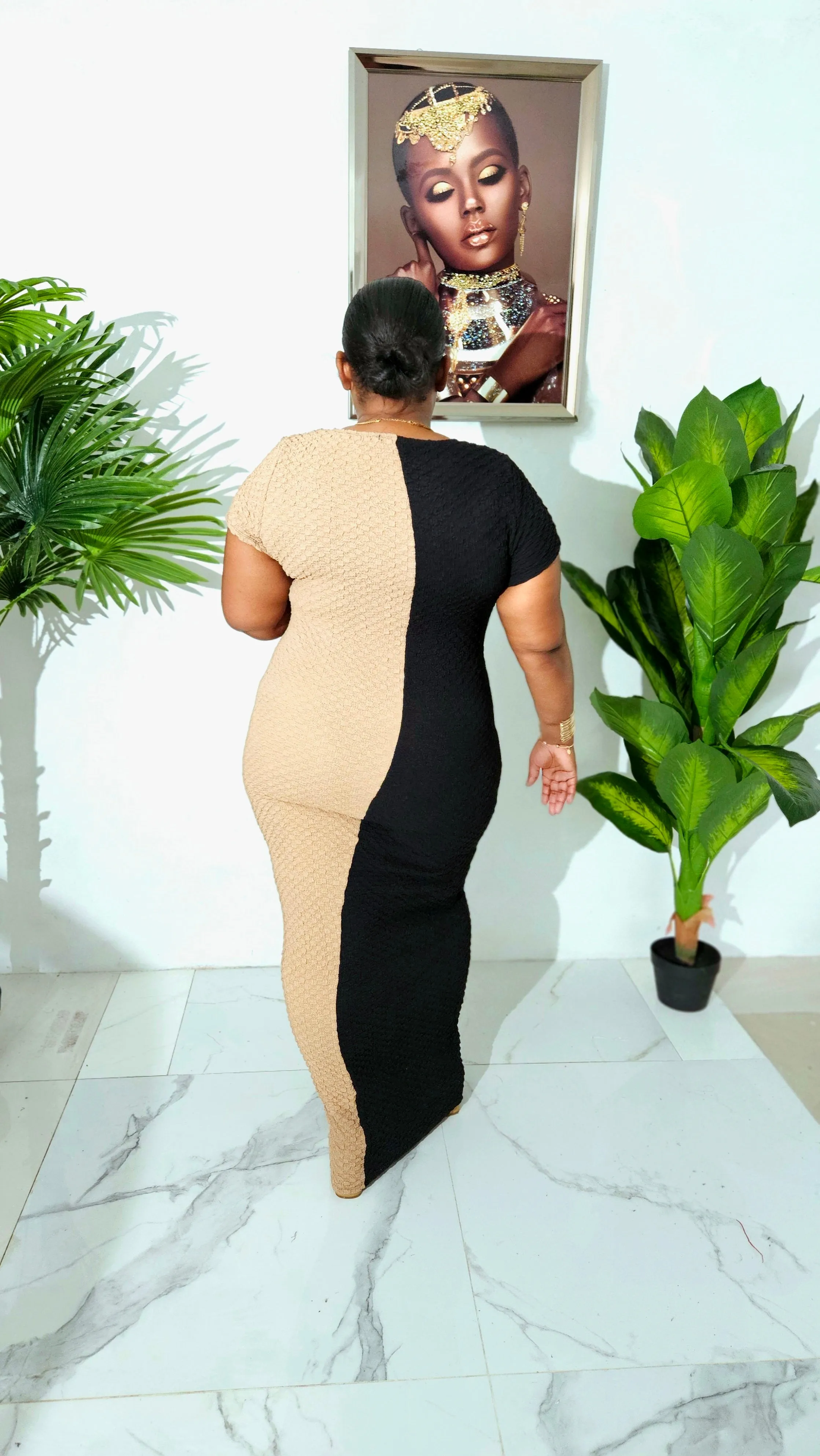 Two Tone Curve Contour Maxi Dress