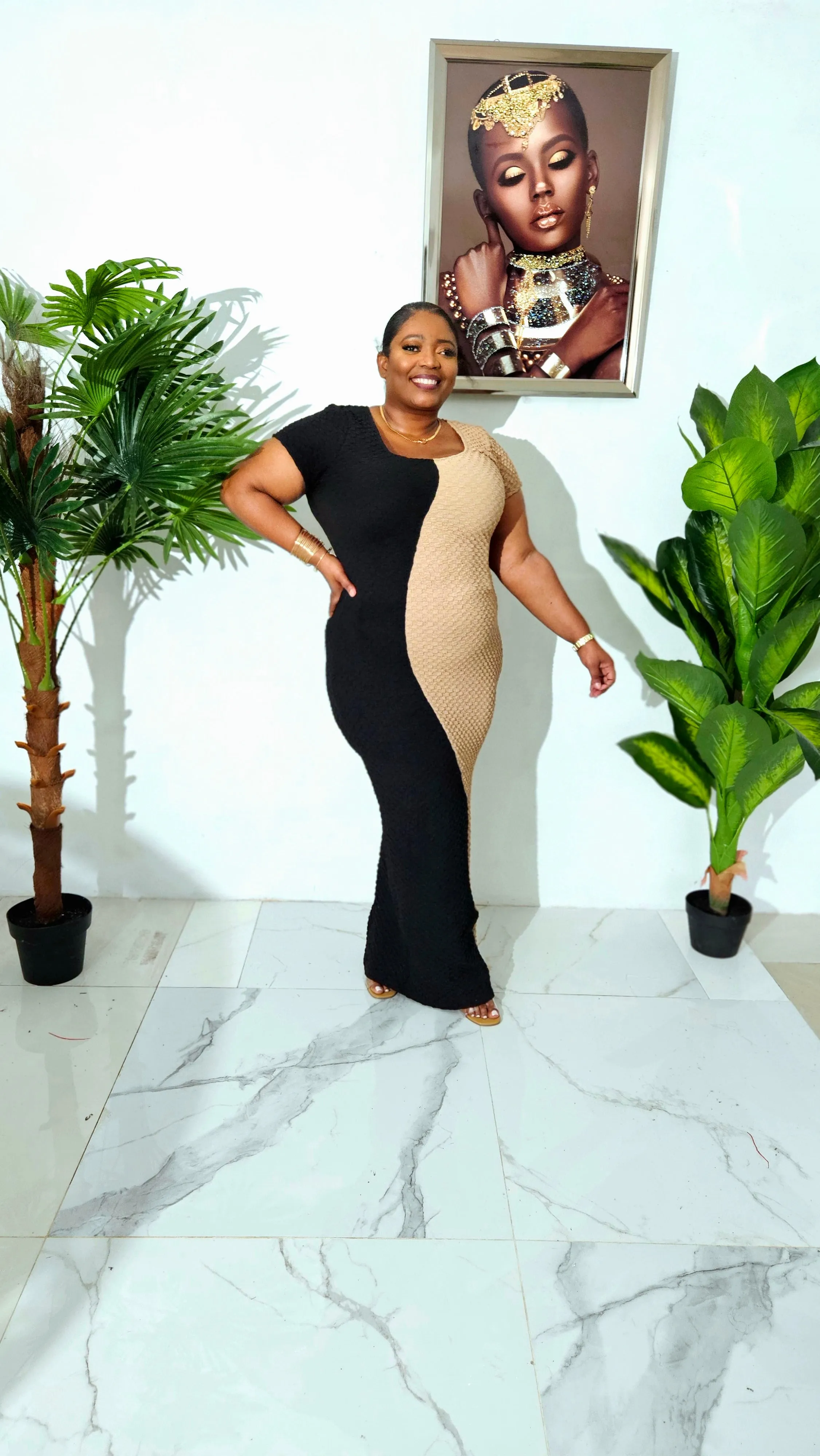 Two Tone Curve Contour Maxi Dress